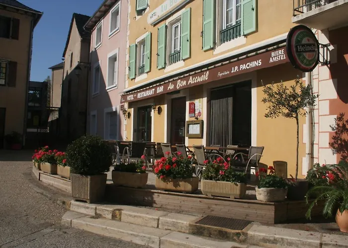 Logis Restaurant Au Bon Accueil 2*