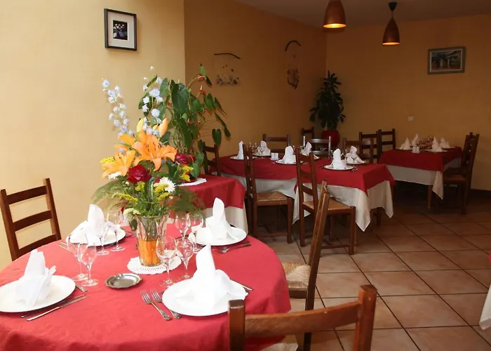 Logis Restaurant Au Bon Accueil Hotel 2*