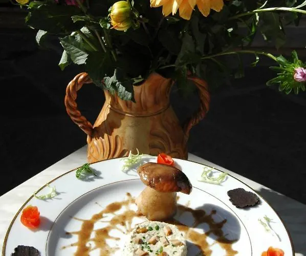 Logis Restaurant Au Bon Accueil Hotel Arvieu