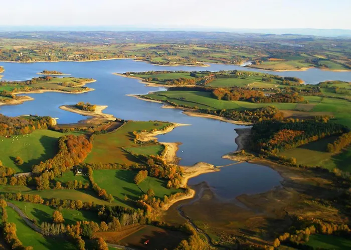 Hotel Logis Restaurant Au Bon Accueil Arvieu