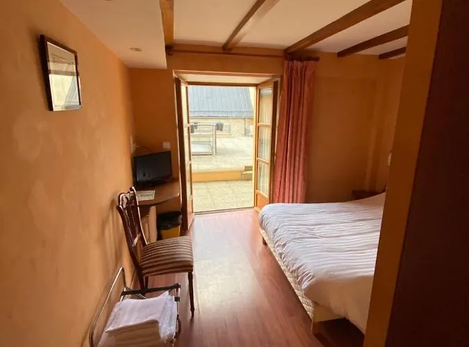 Logis Restaurant Au Bon Accueil Arvieu